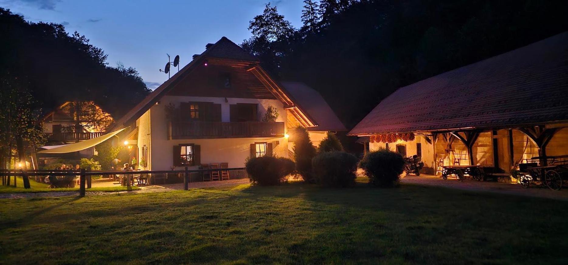Domacija Seruga Countryside Hotel Novo Mesto Dış mekan fotoğraf